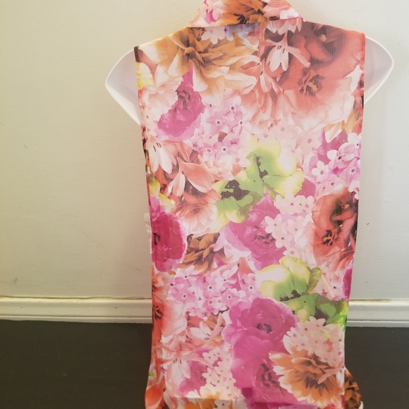 Blouses - Picture 3 of 4